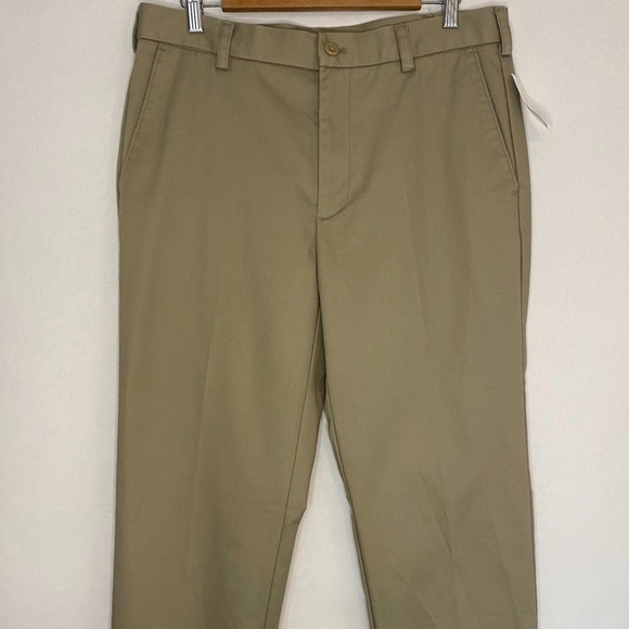 NWT Izod Flat Front Straight Men’s American Chino Pants Tan Golf size 32x32 NEW - Picture 1 of 8
